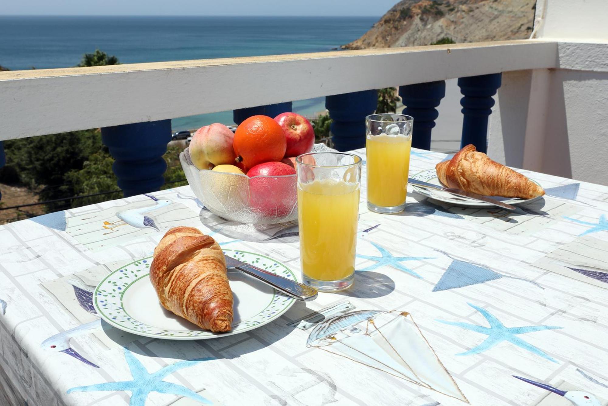 Akisol Apartments In Burgau Budens Pokoj fotografie