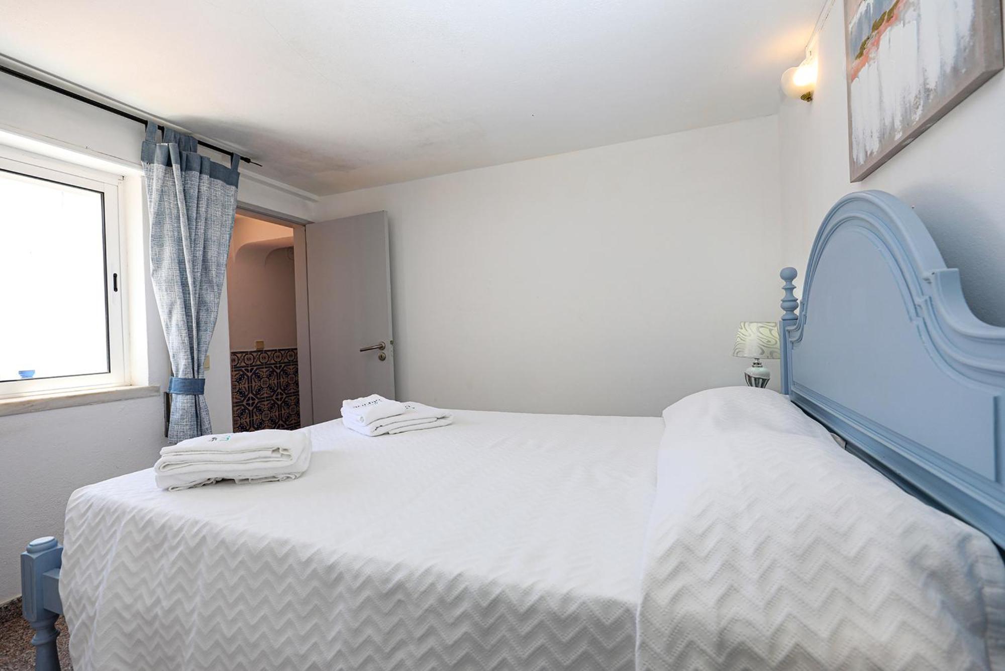 Akisol Apartments In Burgau Budens Pokoj fotografie